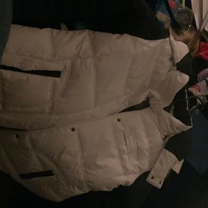 Médium, puff jacket